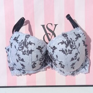 Victoria's Secret Black and White Lace Bra Dream Angels Size 32D
